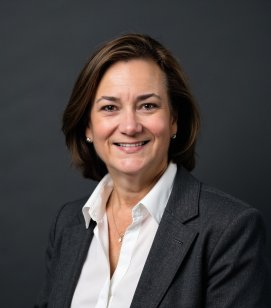 Wendy Enzmann headshot